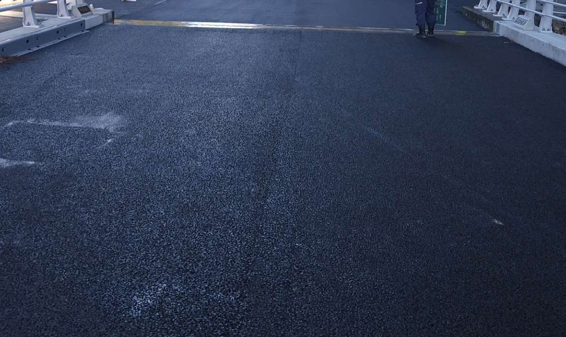 橋梁舗装